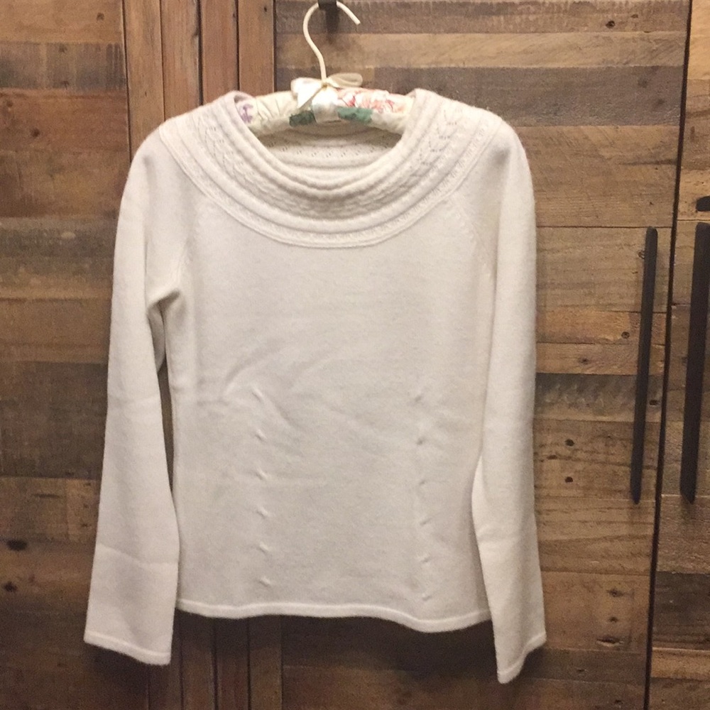 Ann Taylor 100% Cashmere Sweater